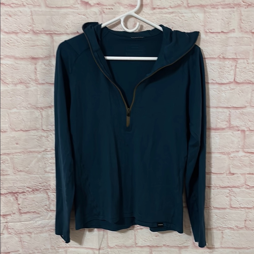 Patagonia men’s teal wool blend half-zip hoodie